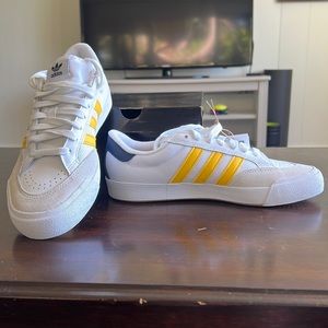 Adidas Nora shoes. Size US Men 8 / US Women 9. Never been worn before, no damage